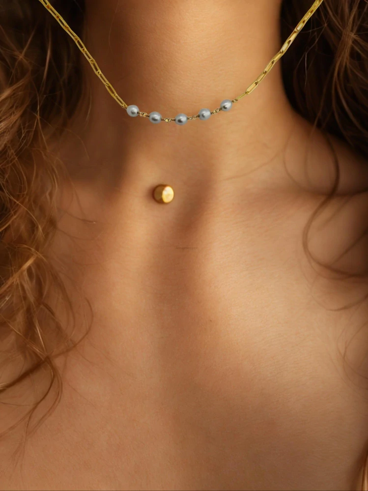 Modelový zlatý náhrdelník*chocker VALA s perlami